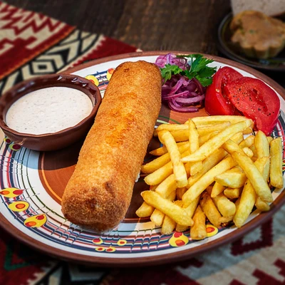 Караджорджева Шницла из курицы с гарниром на выбор